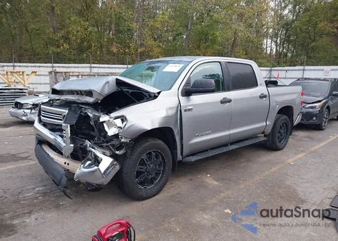 2015 Toyota Tundra Sr5 5.7L V8 z USA, uszkodzony, nr VIN 5TFDW5F15FX454614